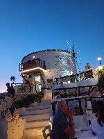 WINDMILL RESTAURANT ( ΑΝΕΜΟΜΥΛΟΣ ΕΣΤΙΑΤΟΡΙΟ )