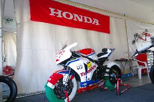 MOTO TSALIKIS